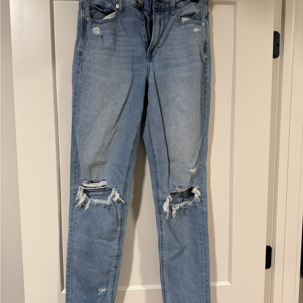 American Eagle Outfitters Light Blue Distressed Boyfriend Jeans